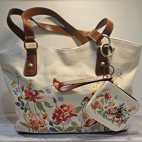 Patricia Nash Rhea Tote with Mini Cassini Wristlet Hangoff - Picture 7 of 13